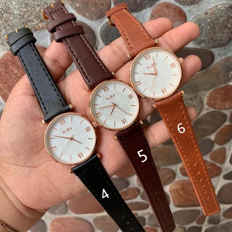 Realpick Jam tangan Kasual Wanita Strap Kulit / Free Batrai Quart Analog Free Batrai Cadangan Jam Tangan Kasual Murah Terlaris Jam / Jam Tangan Cewek Anti Air