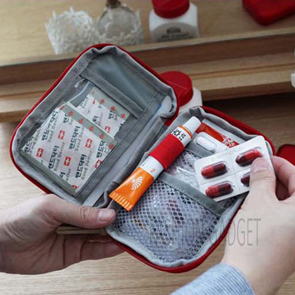 Tas P3K Kecil Tas Obat P3K Mini Slot Banyak Tas First Aid Kit Bag Portable Dompet Obat Dompet P3K Tas kecil Tas Mini Dompet Kecil Dompet Mini - Warna Acak