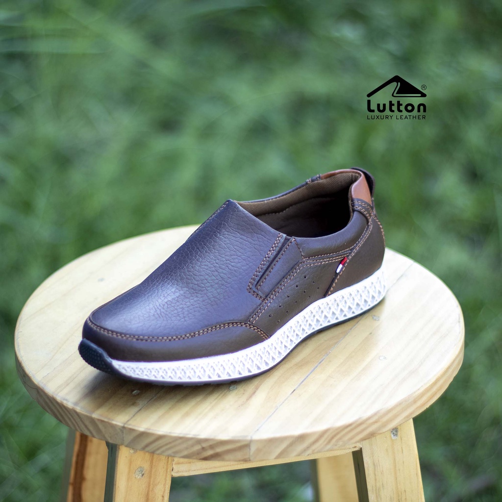 SEPATU SLIP ON PRIAMKS 082