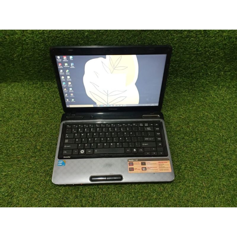 Laptop Toshiba Satelite Ram 6gb HDD 320gb core i3 Di obrall murah meriah