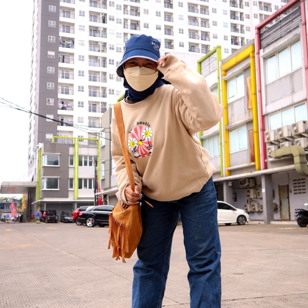 Sweater Crewneck BaOng Bestie Cream - Unisex