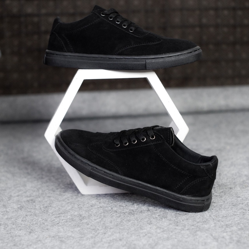 Sepatu Kasual Pria Dewasa Suede Premium Sekolah Kuliah Semi Formal Sneaker Suede Pria Kerja Kantor Nyaman Berkualitas || Sepatu Pantofel Pria Trandy