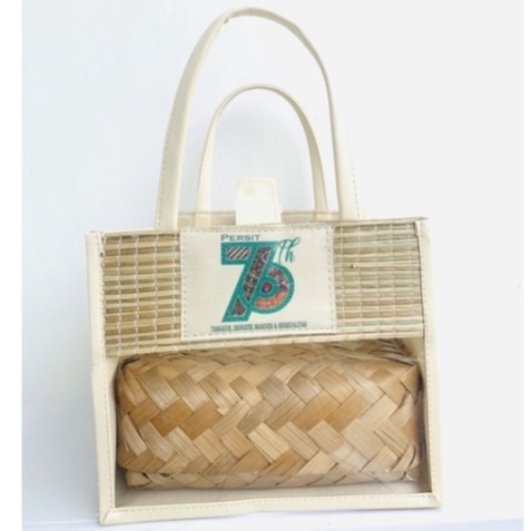 Tas Hampers Mika Anyaman Mendong Logo Hampers jerami Transfaran Kue lebara