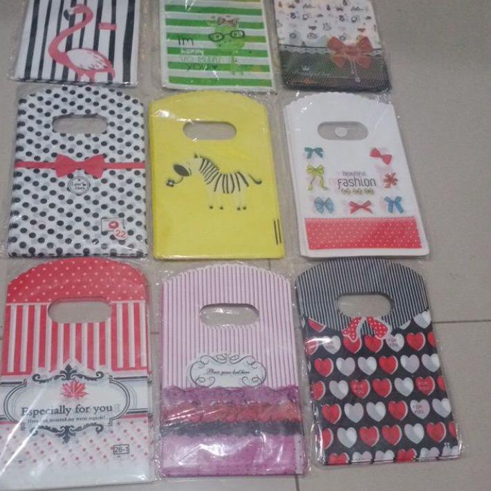 

☚ Kantong PLASTIK MINI MOTIF Pond MINi UK 9 x 15 isi 50 biji ......Edisi special .,.. ㅨ