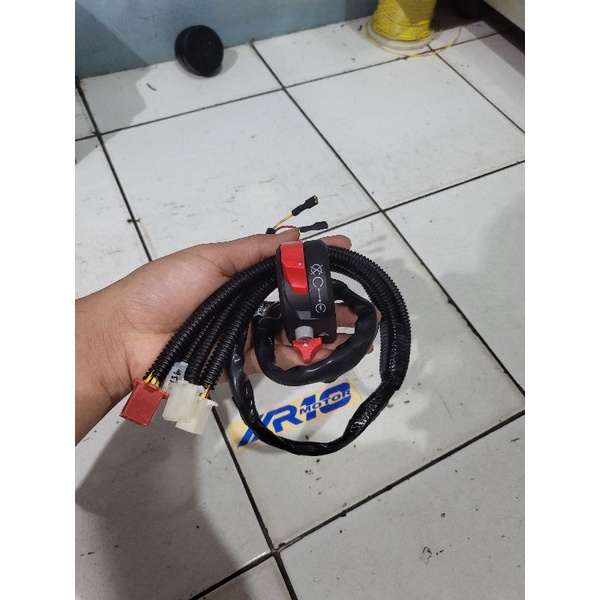 ID SAKLAR GAS SPONTAN KANAN DOMINO PCX 150 PCX 160 VARIO 150 VARIO 160 PNP 100 % XABRE MOGE