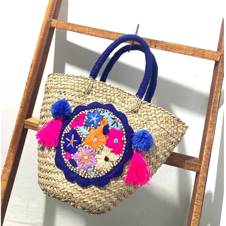 Tas bangkok/tas anyaman hias/tas anyaman bali/oleh oleh bali/tas rotan/tas pompom/tas rajut/tas