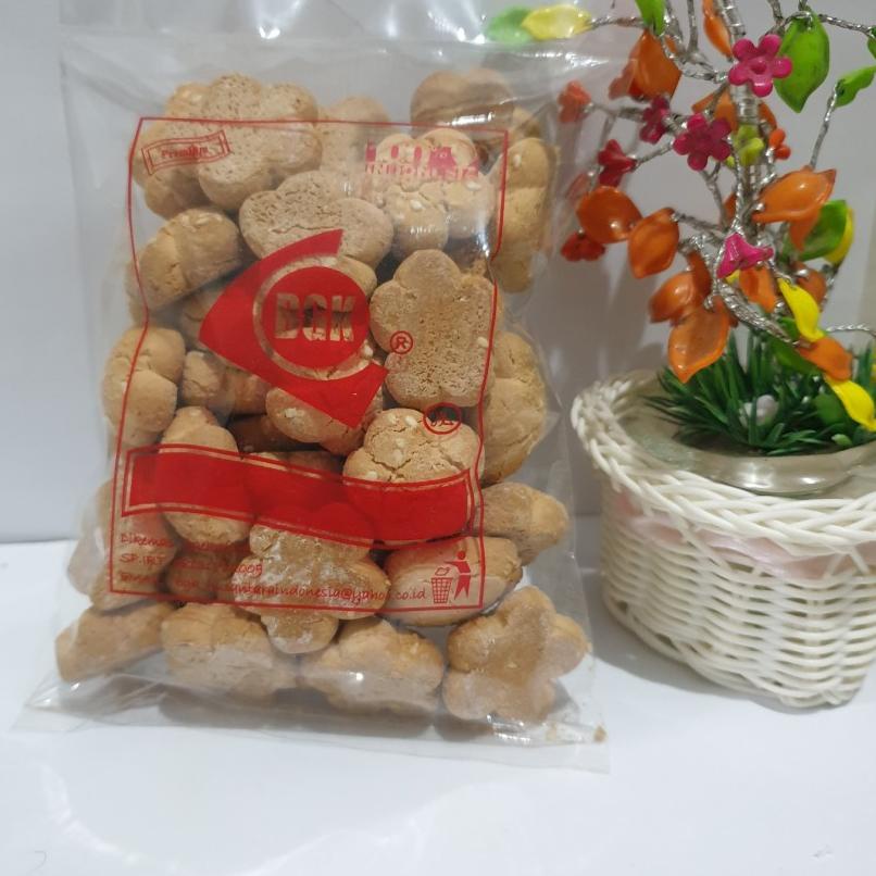 

Elegant--KUE BANGKIT SAGU