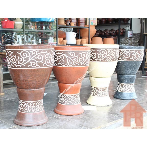 Set Pot Bunga Pot Tanah Liat Ukir Batik Borneo size No.1 - D45