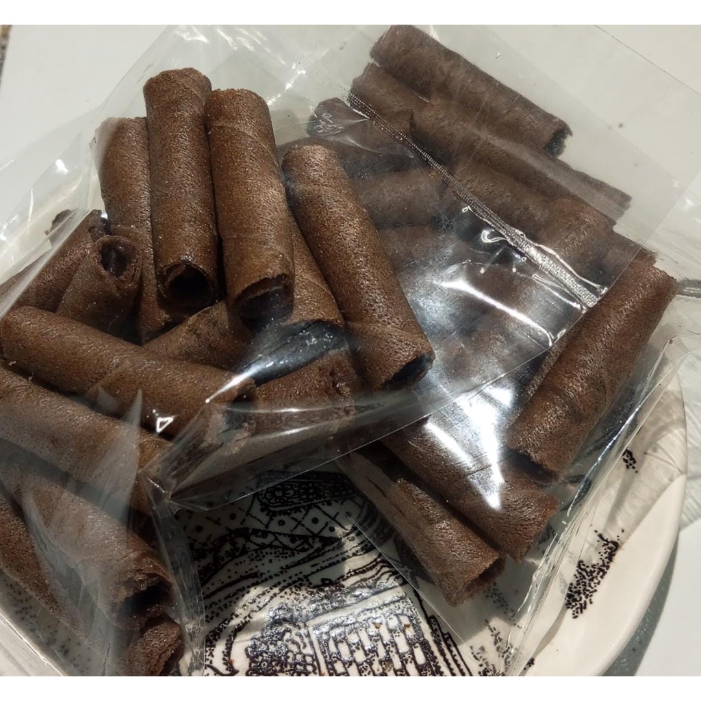 

nGegares mini wafer roll coklat