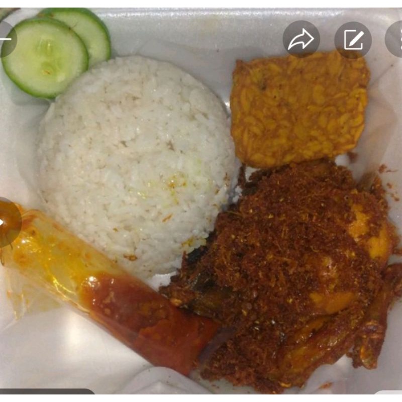 

paket murah nasi box ayam goreng serundeng ready setiap hari