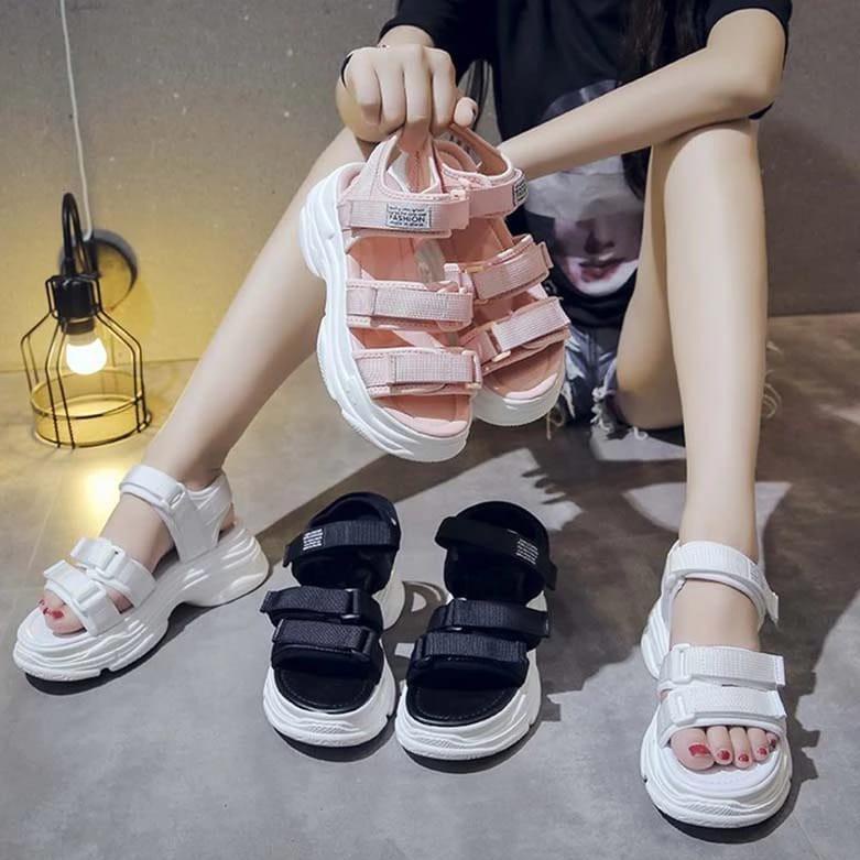 SIAP KIRIM DS SANDAL GUNUNG WANITA KOREA (DR03) 3995 ➫