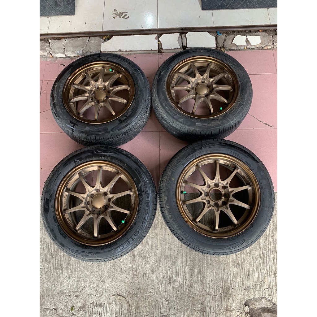 Velg Mobil Bekas Seken Ring 15 Baut 4 CE28 R15X7 H8X100-114,3 ET38 BAN 185 60 R15