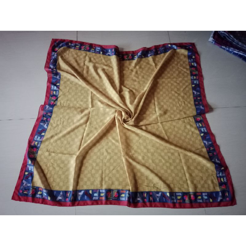6pcs deenay scarf preloved pl second hijab segiempat segi empat