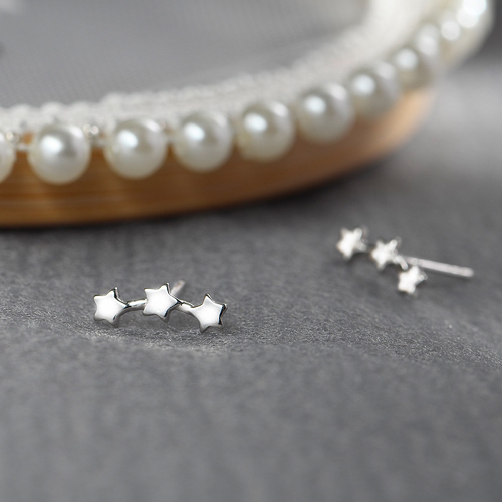 Anting Stud Bentuk Bintang Kecil Geometris Warna Silver Gaya Minimalis Untuk Wanita