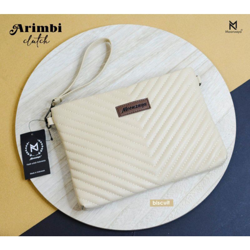 Arimbi Clutch by Moonzaya