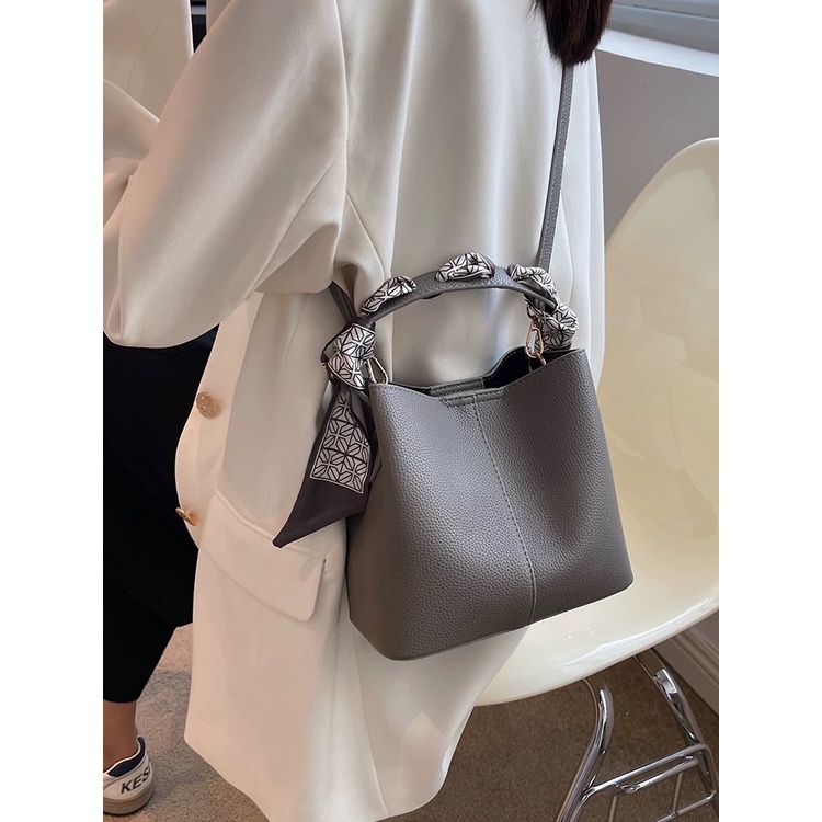 TAS 2in1 TAS TOP HANDLE FREE SCARF CANTIK IMPORT MURAH TAS SELEMPANG WANITA FREE DOMPET IMPORT MURAH
