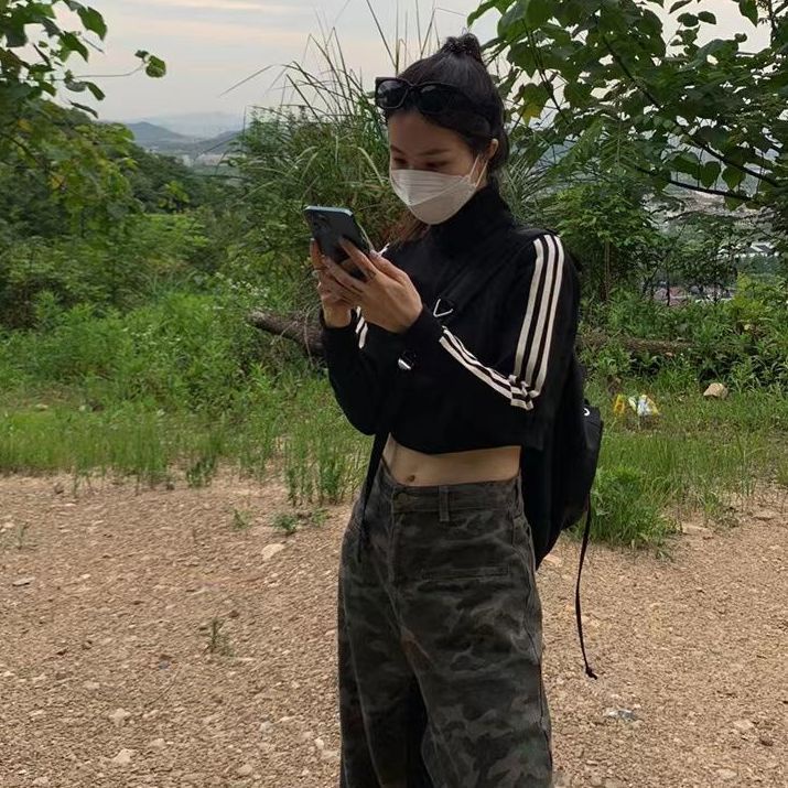 Nico##Pendek Mantel Wanita Olahraga Kasual Hitam Pelangsing Cardigan Panjang Lengan