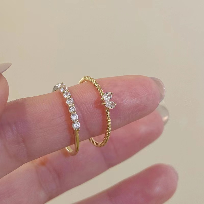 2pcs / Set Cincin Model Terbuka Adjustable Desain Hati Bahan Zirkon Warna Emas Untuk Wanita