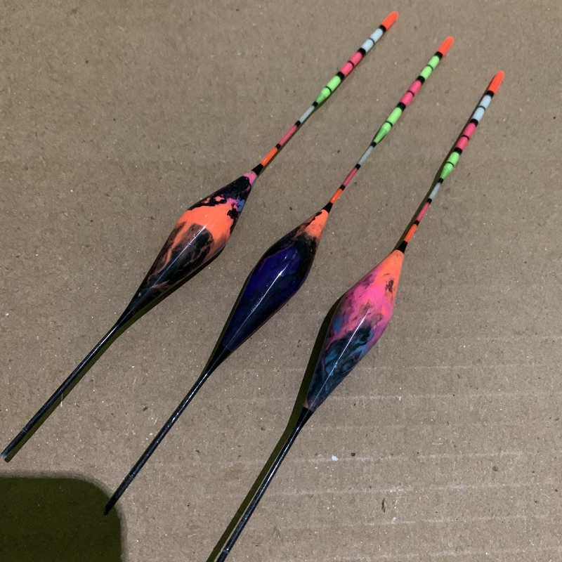 Kambangan anti badai kayu balsa family fishing float 18cm