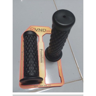 sepasang handgrip vnd ORIGINAL PLUS cnc dan handgrip WAJIK vnd premium universal bisa untuk semua sepeda motor