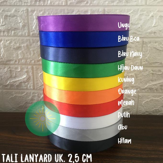 

Tali Lanyard 2.5 Cm Nylon Merah / Tali Id Card / Tali Id Roll 2.5 Cm