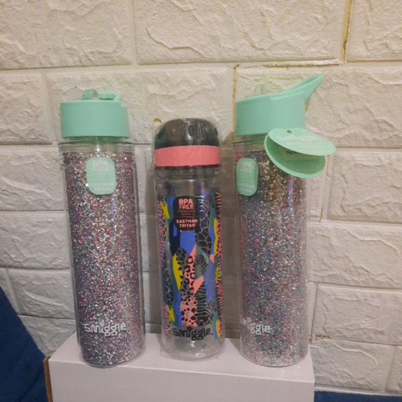 smiggle bottle spout drink up