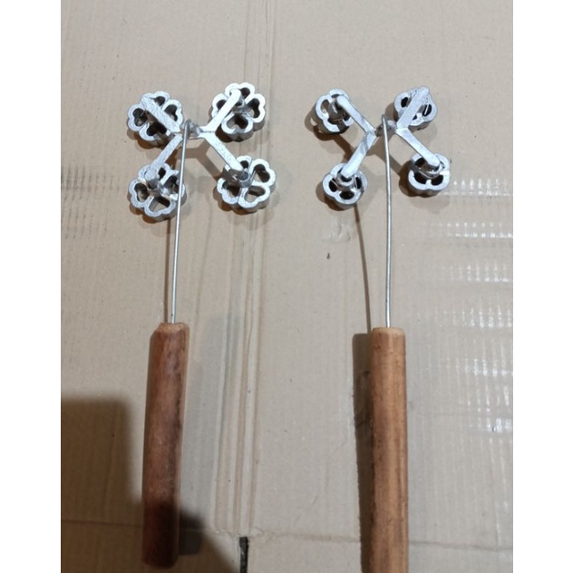 Cetakan kembang goyang mini 4 pcs