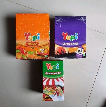 

Yupi gummy permen yupi per varian bentuk BURGER / PIZZA / GUMMY FANGS per box