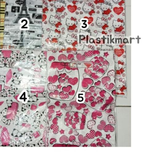 

Kantong Plastik Motif Ukuran 35x40