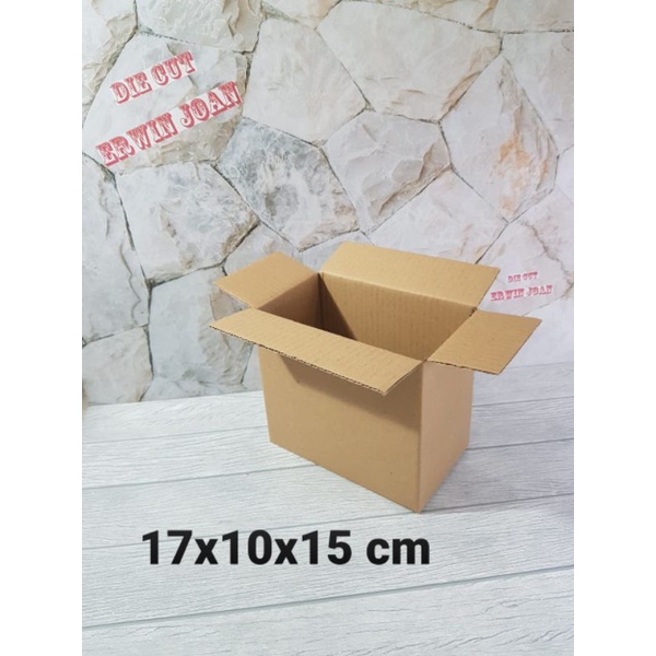 

Kardus / Box / uk. 17x10x15 cm / karton packing polos baru ST