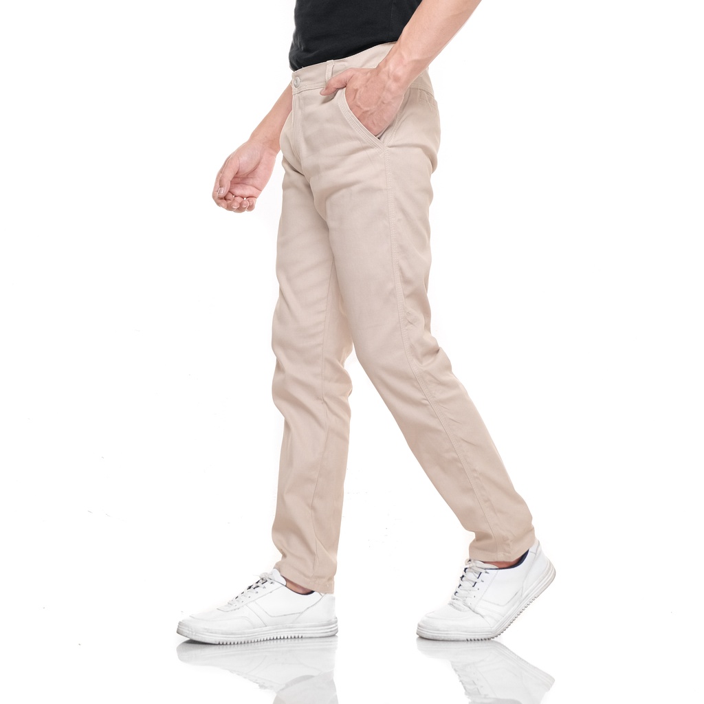 Dottore Cream | Celana Panjang Chino Hitam Pria Cowok Basic Chino Pants | FORIND x Giant Flames