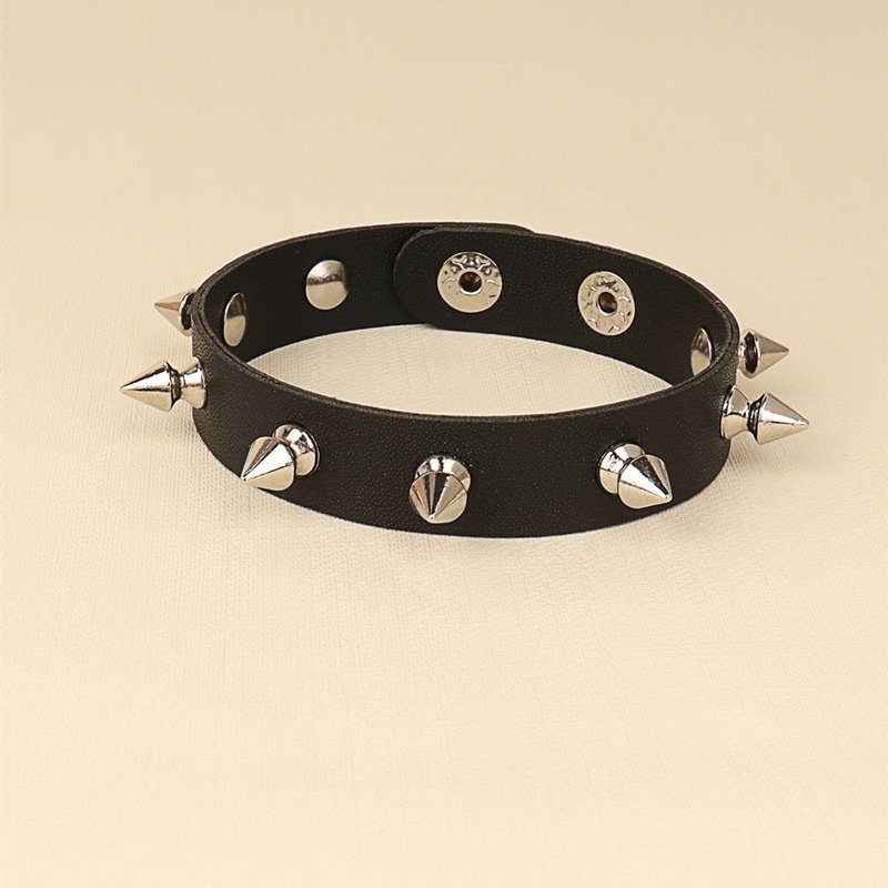 Rock Gelang Choker Bahan Kulit Pu Aksen Rivet Spike Gaya Punk Gothic Untuk Pria Dan Wanita