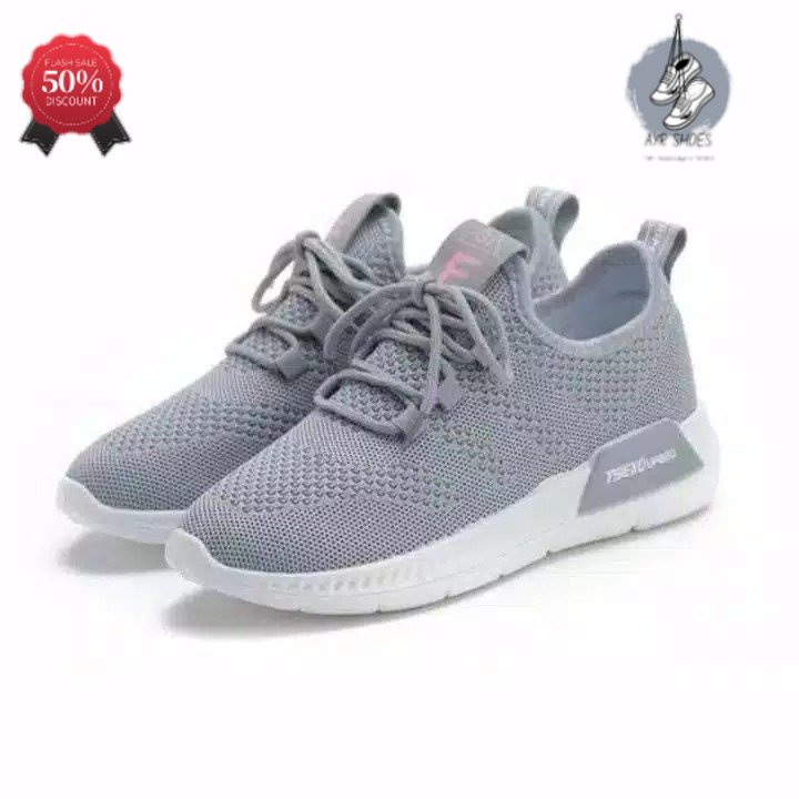 Sepatu Sneakers Wanita Champion AYR