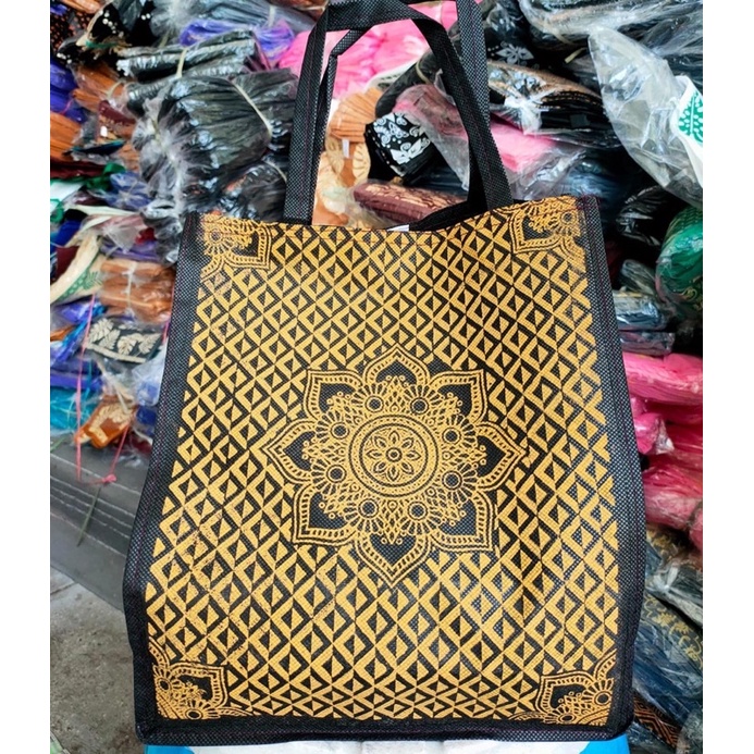 HARGA LUSIN ISI 12 BIJI- TAS HAJATAN HEBOH 22x22 TIDAK PERLU REQUEST WARNA DAN MOTIF DAPAT ACAK