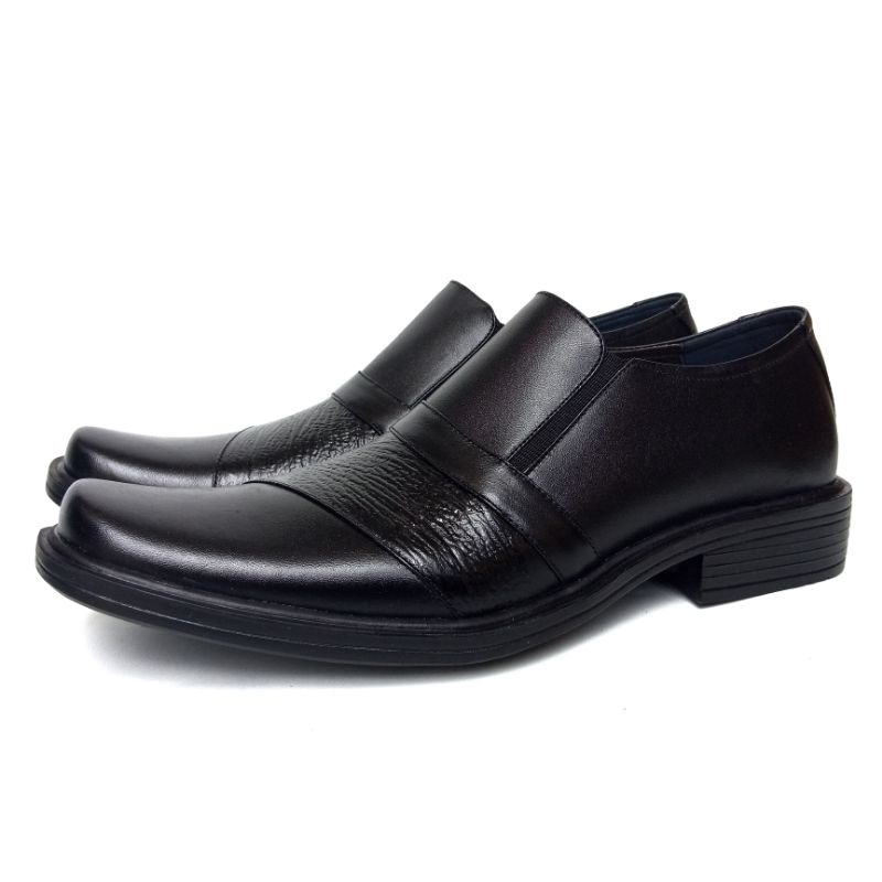 Sepatu Pantofel Kulit Asli Pria Original Model Formal Kantoran Elegan Harga Murah Warna Hitam