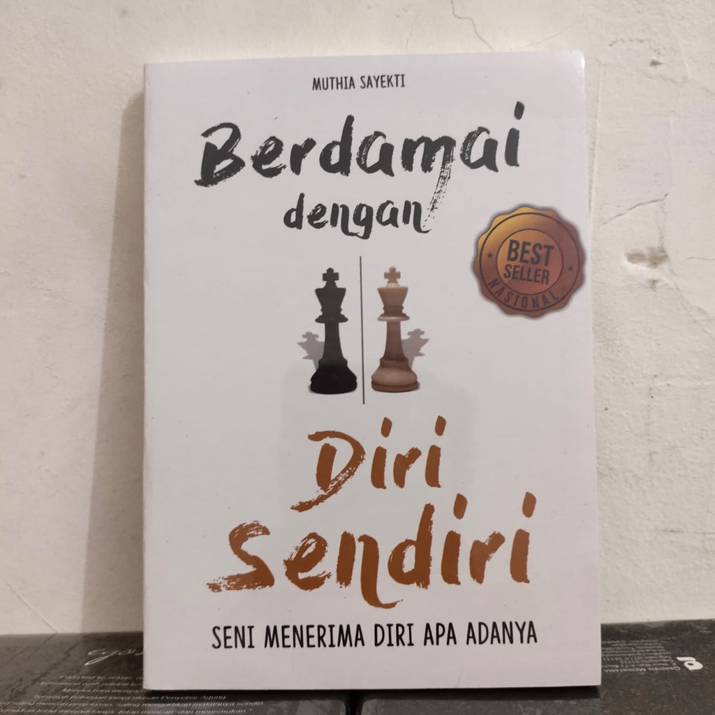 

BUKU - BERDAMAI DENGAN DIRI SENDIRI SENI MENERIMA DIRI APA ADANYA buku murah