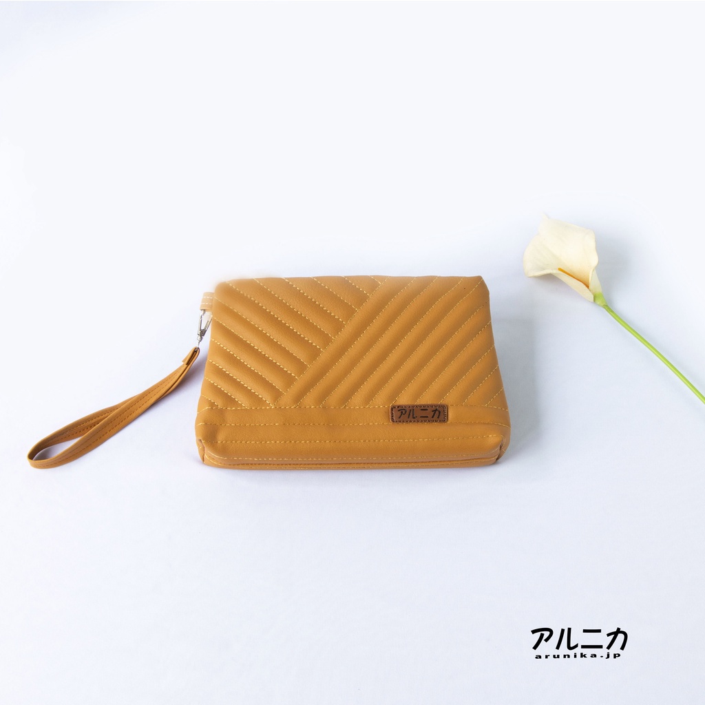 Pouch Clutch Bag Wanita Dompet Tas Kondangan Pesta Handbag Genggam Arunika