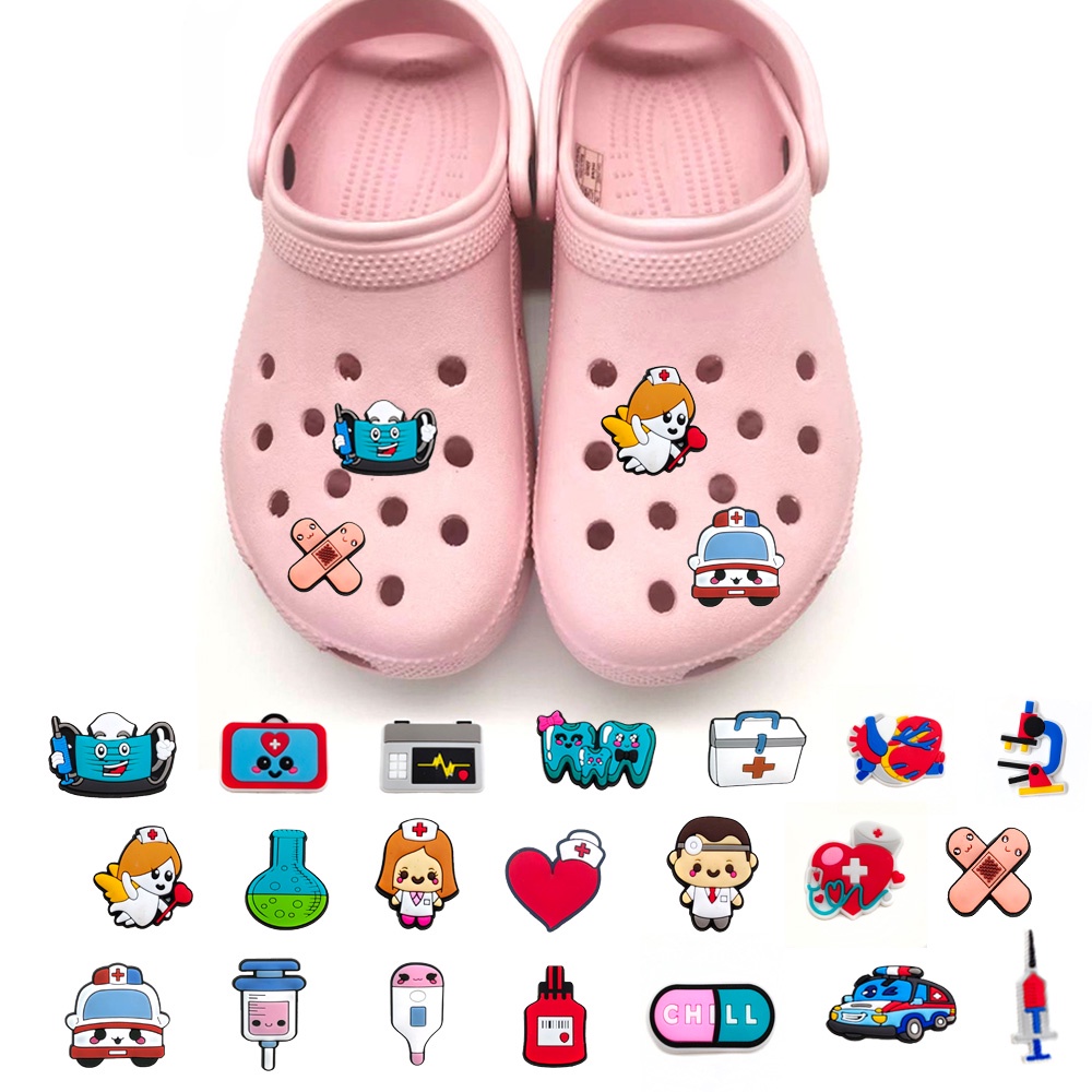 21pcs / set Charms Buckle Clog Desain Karakter Medis jibbitz crocs Bahan PVC Untuk Dekorasi Sepatu Sandal