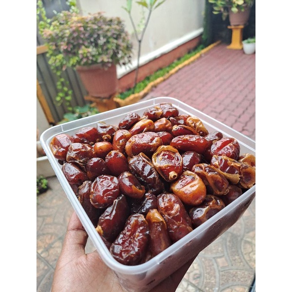 

1kg kurma mesir golden valley tunis madu dan sukari isi 1kg