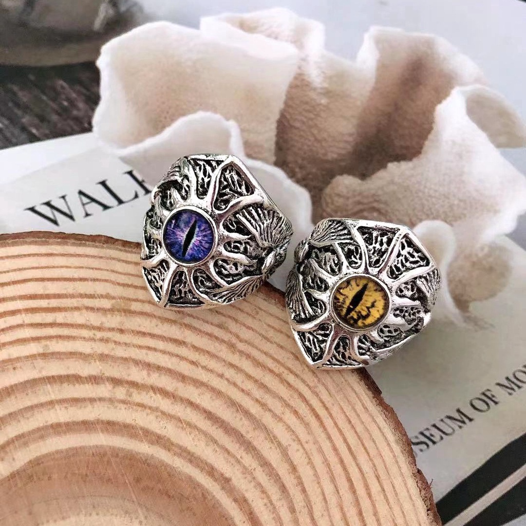 Cincin Pasangan Model Terbuka Desain Mata Setan Aksen Kristal Untuk Pria