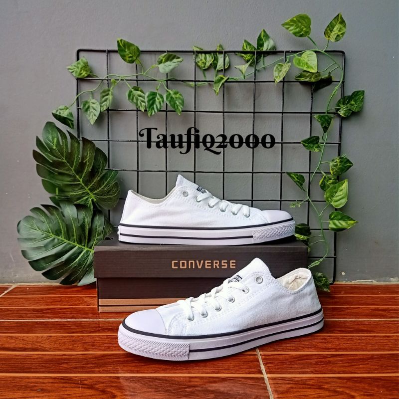 Sepatu Converse All Star Sneakers Combinasi warna Putih