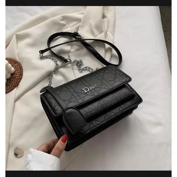 TAS IMPORT TAS SELENDANG DIOR TAS KEKINIAN TAS MURAH CANTIK