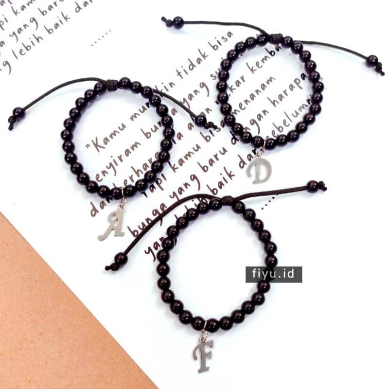 GELANG INISIAL TALI MANIK BULAT HITAM / GELANG INISIAL LIONTIN ANTI KARAT