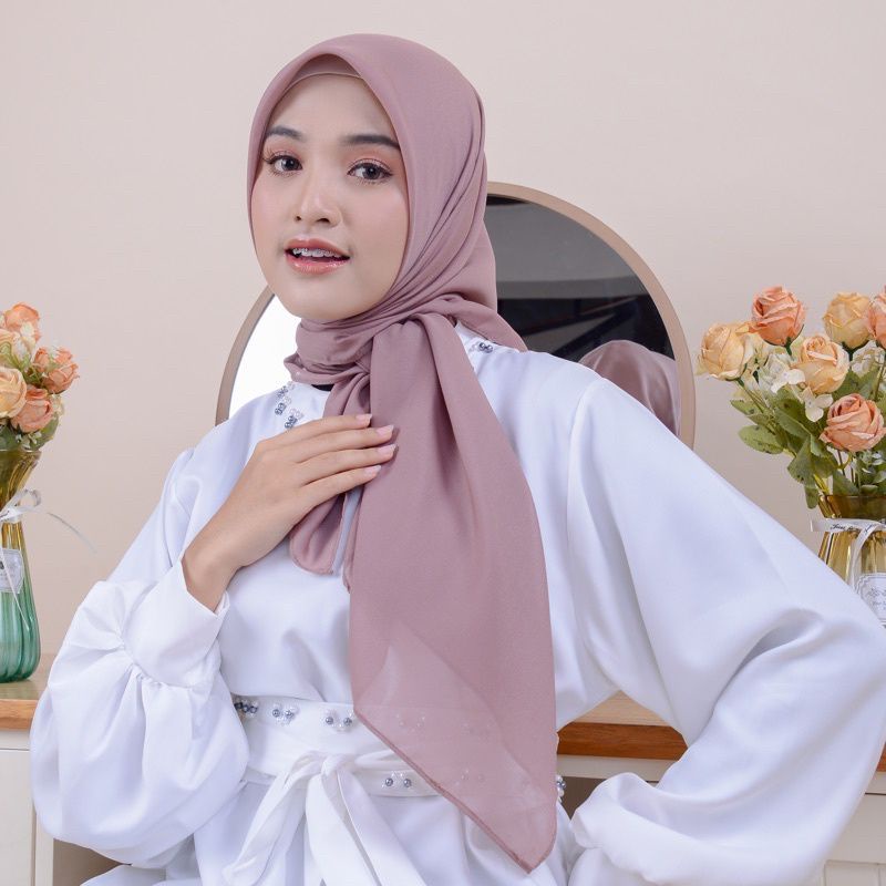 Meisha Square Hijab Segi Empat Basic Katun Voal Paris Jahit Tepi Premium