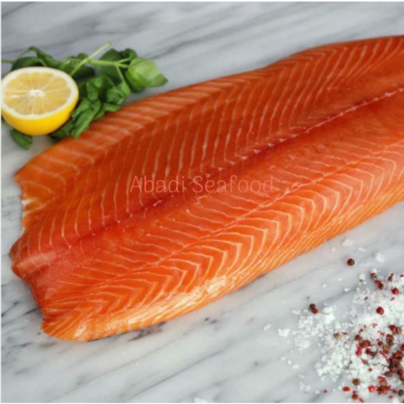 

Salmon fillet utuh 1 loin berat 1 kg