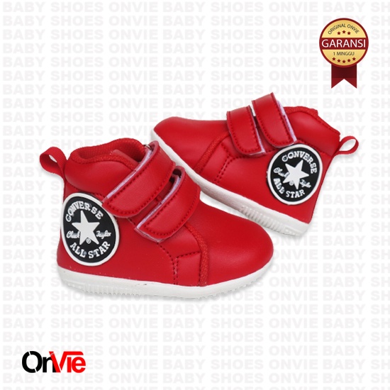 Sepatu Baby Boots Bunyi Motif Bintang Laki-Laki Perempuan Usian 6-12 Bulan Prewalker