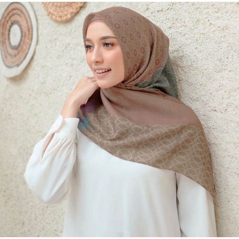 HIJAB MUSLIMAH / ZIYAA / JILBAB JUMBO / ZOYA HIJAB SEGI EMPAT / JILBAB MOTIF PREMIUM / KERUDUNG SEGI
