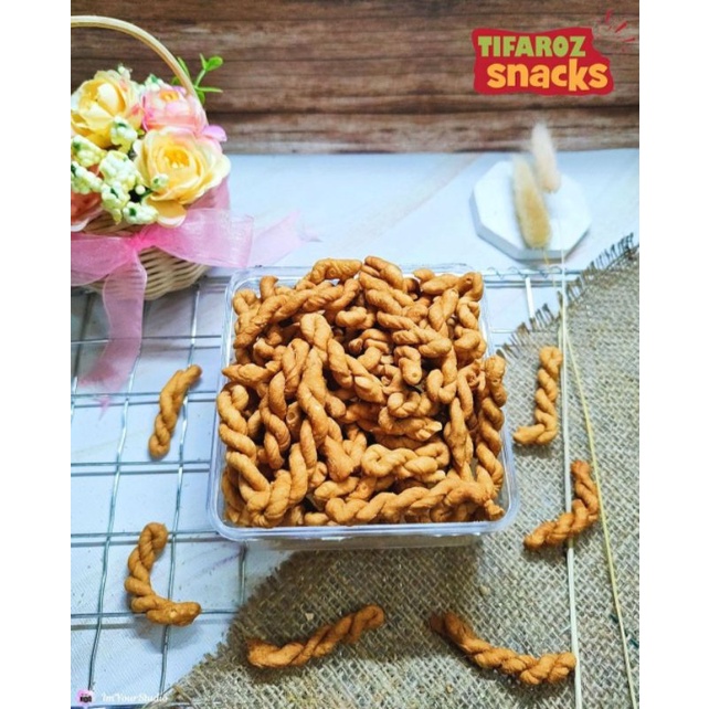 

Plintiran/Kue Untir Untir/Kue Tambang