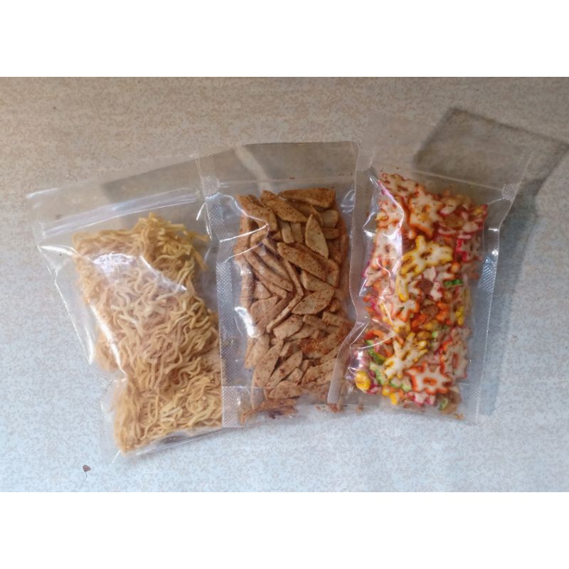 

(PAKET HEMAT) mie kremes, kerupuk seblak, basreng