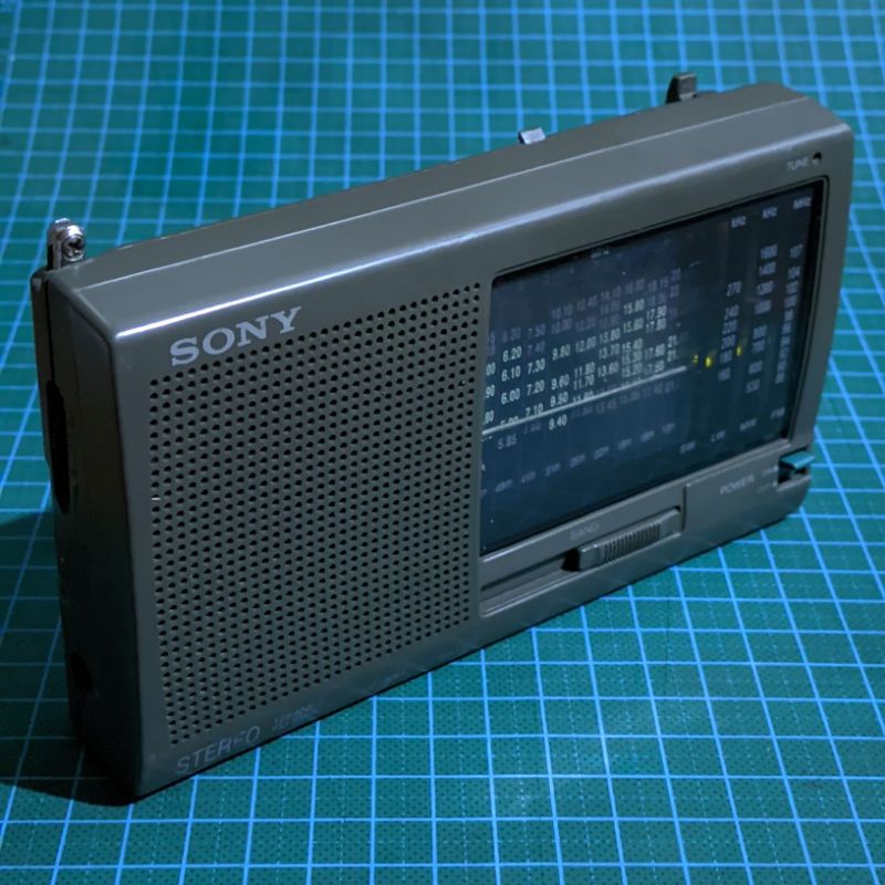 Radio sony icf sw 11